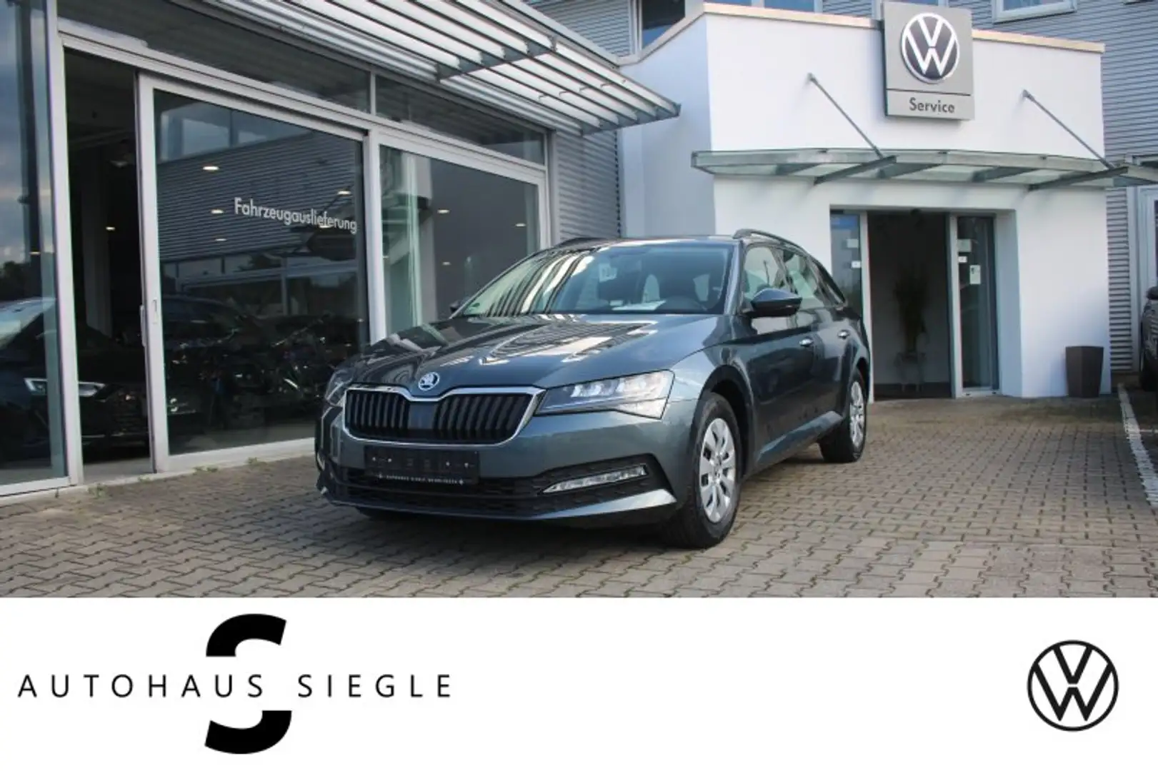 Skoda Superb Combi 2.0 TDI LED Navi Tempomat SHZ Parktronic Gris - 1