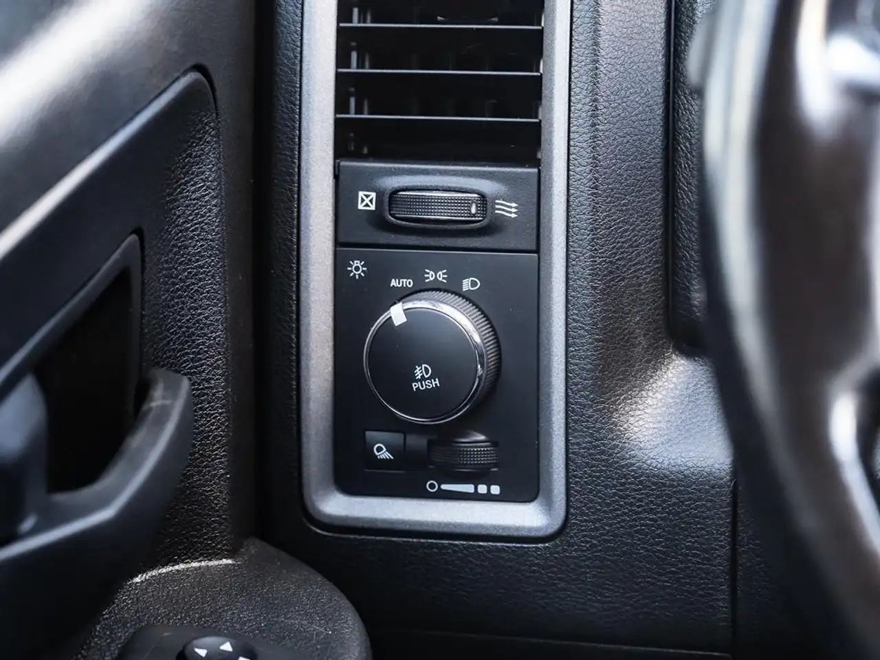 RAM 1500 photo RAM 1500