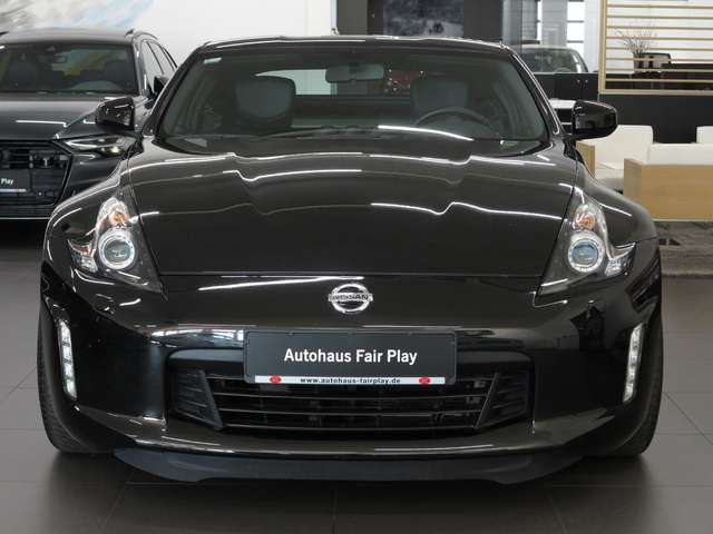 Nissan 370Z 370 Z Pack XENON/BOSE/KAMERA/1.HAND/UNFALLFREI!