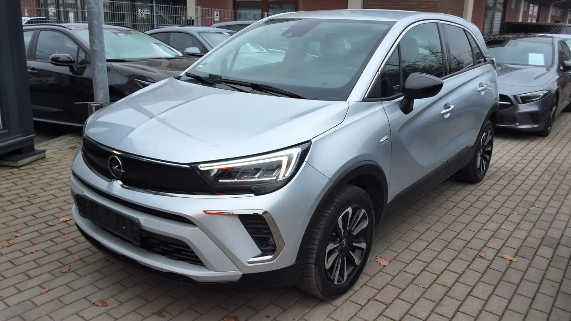 Opel Crossland X Automatik,Navi,1.Hand Argent - 1