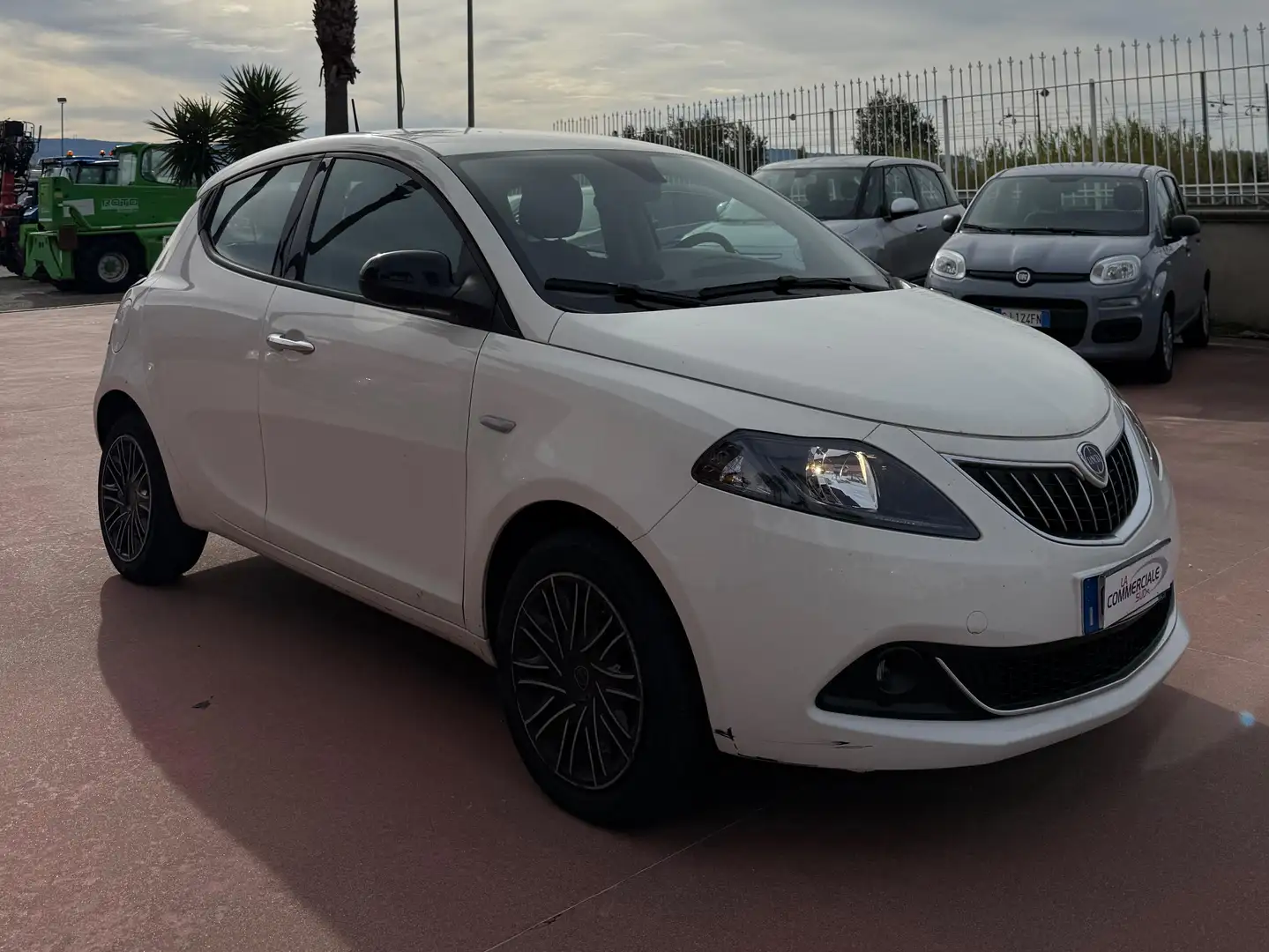Lancia Ypsilon Ypsilon III 2021 1.0 firefly hybrid Weiß - 2