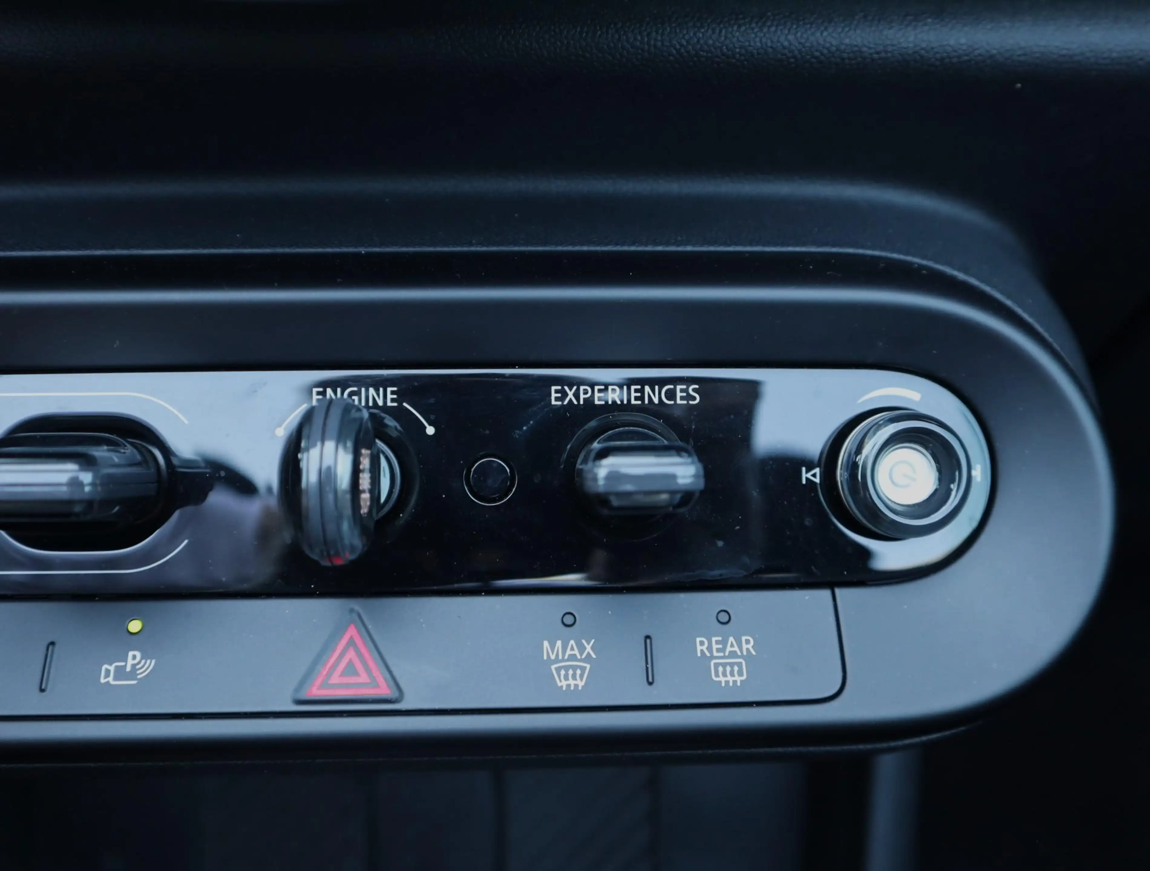 MINI Cooper C Cabrio 2.0 Classic M | Camera | Carplay | HUD | 17 Inch — photo 33