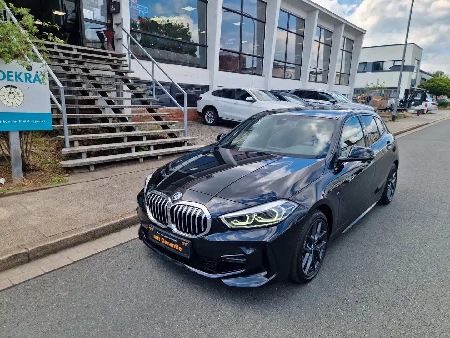 BMW 120 i Msport auto 2024 178cv 18" vari colori Noir - 1
