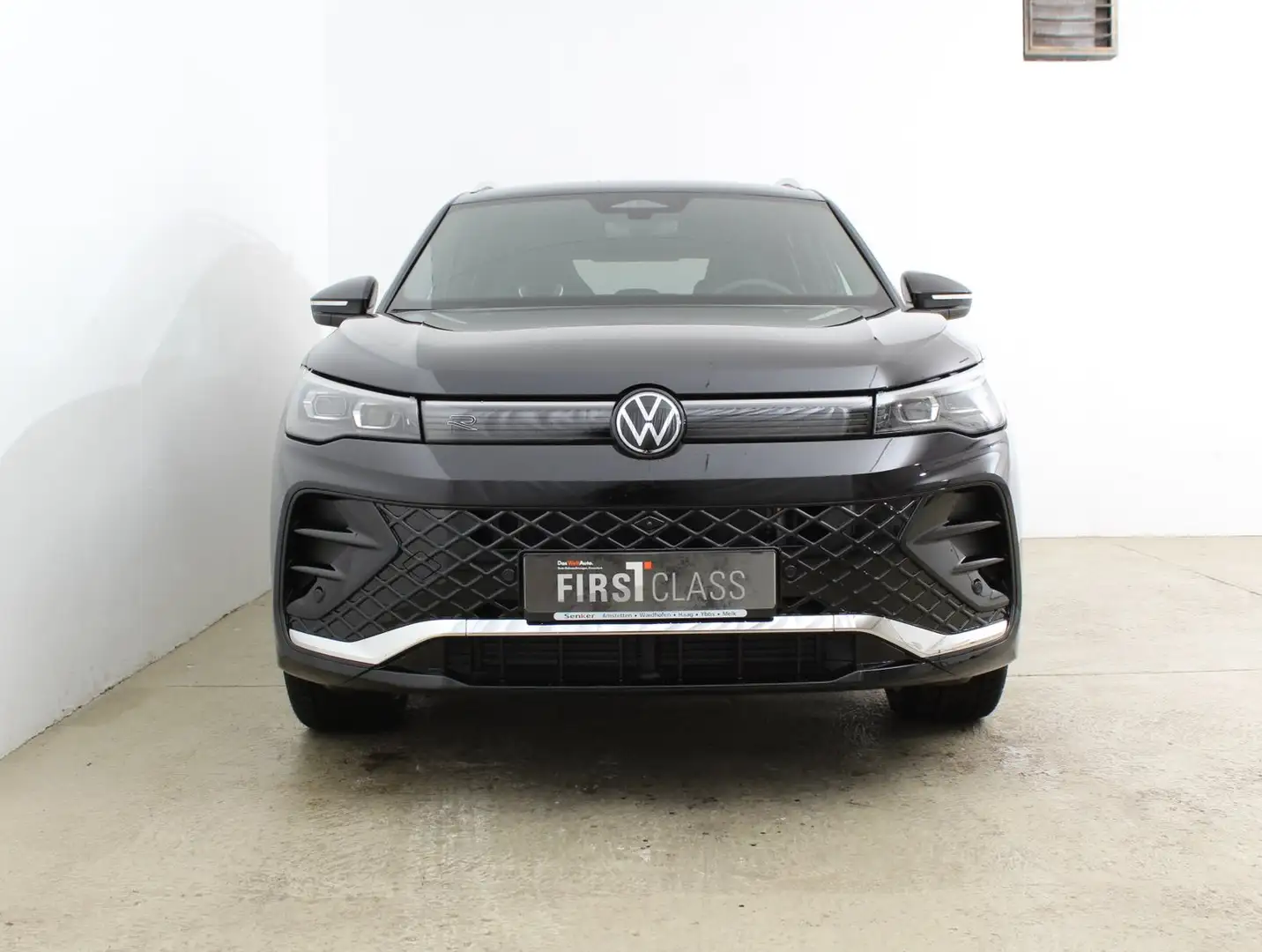 Volkswagen Tiguan R-Line TDI 4MOTION DSG Schwarz - 2