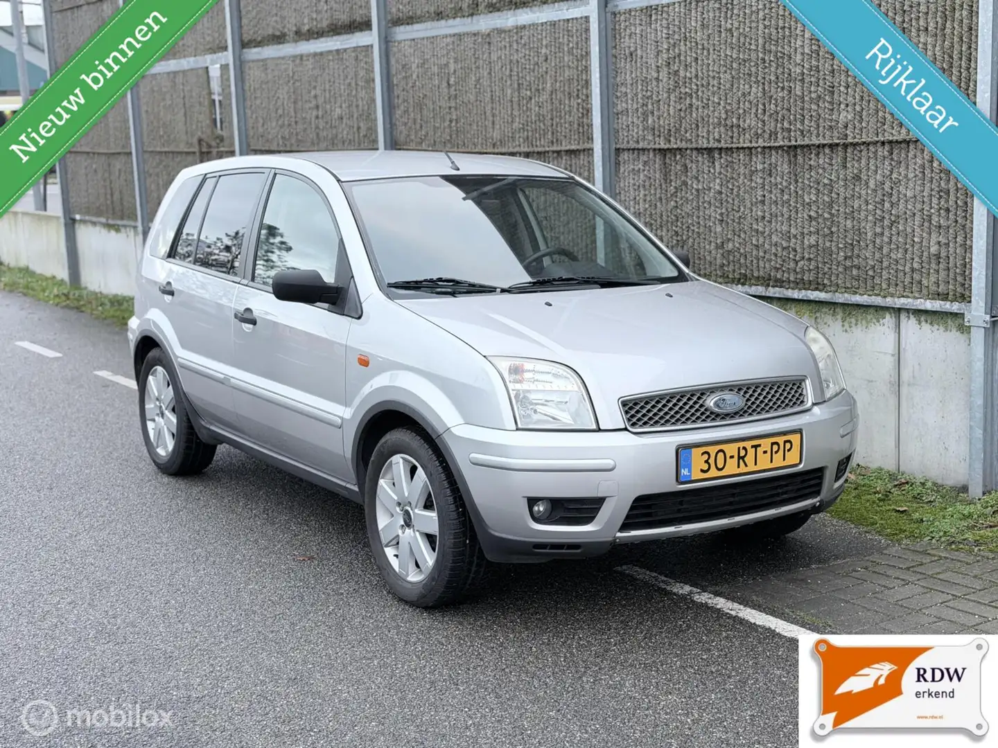 Ford Fusion 1.6-16V Futura NAP/1E EIGENAAR/AIRCO/LAGE KM STAND Grijs - 1