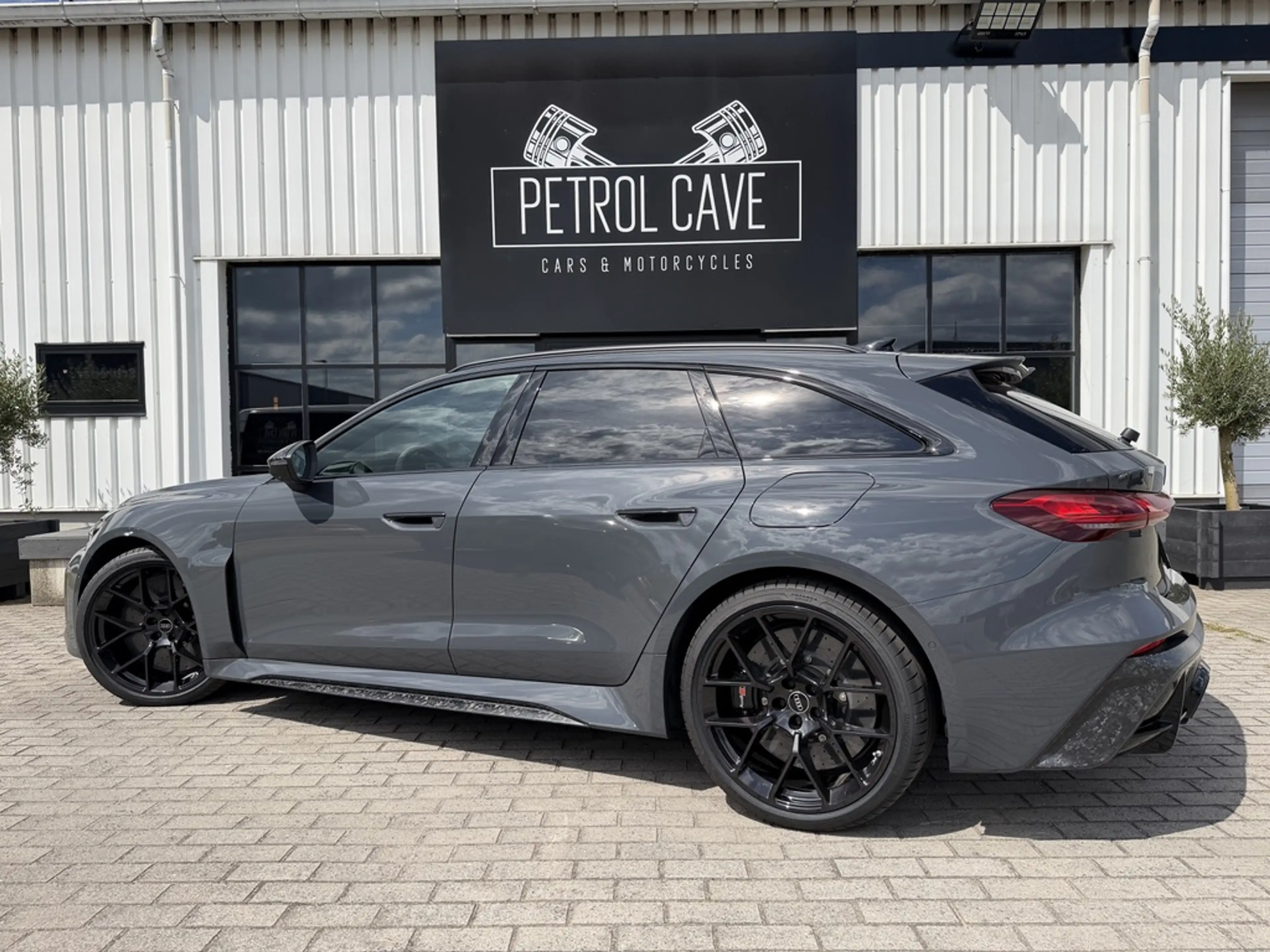 Audi RS5 RS 5 Avant 2.9 TFSI Quattro PHEV (470 kW) - Ceramic - Carbon — photo 3