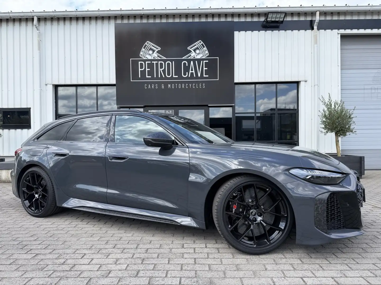 AUDI Rs5