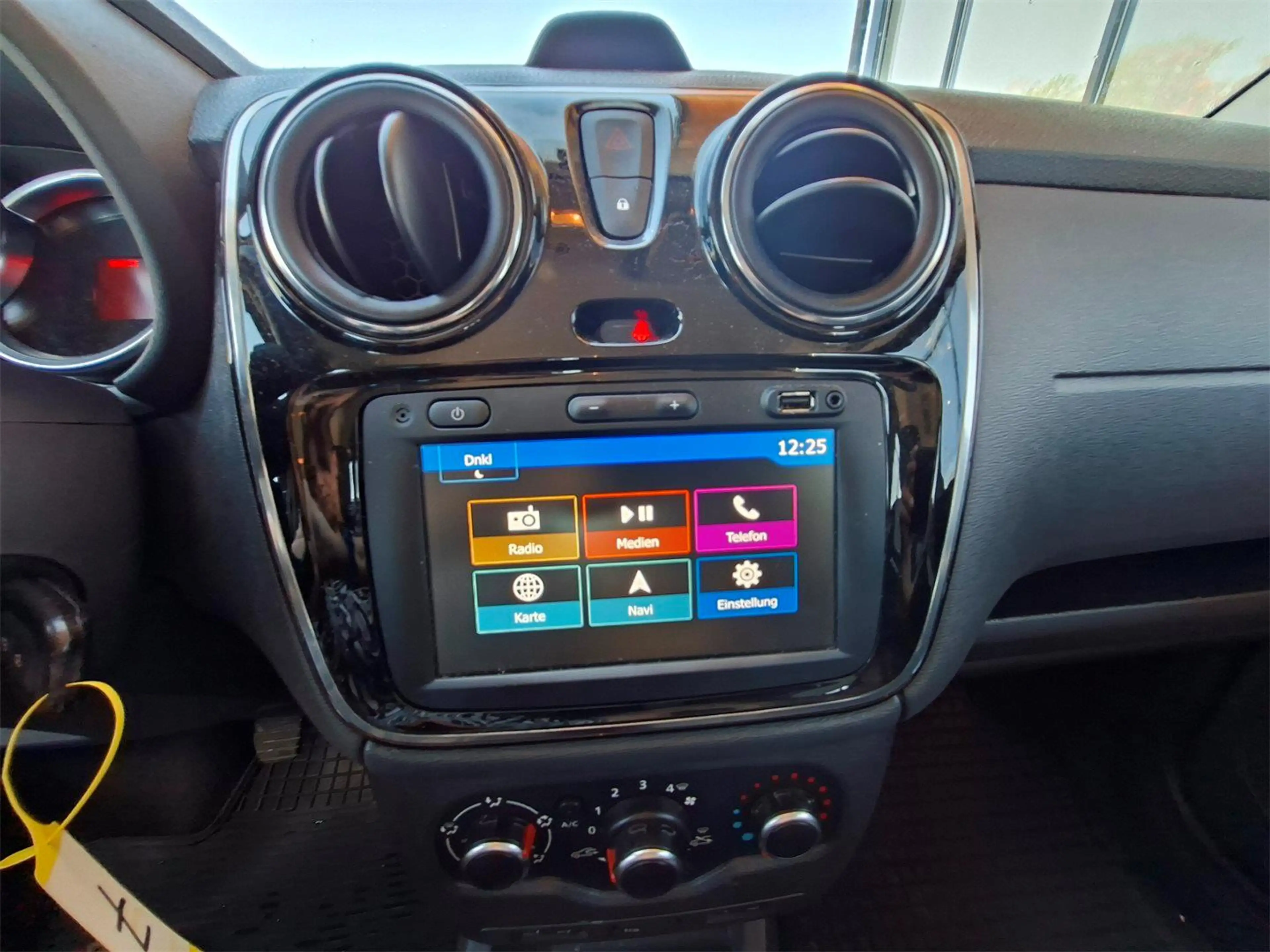 Dacia Lodgy DACIA STEPWAY SCe 100 S&S 5-sitzig — photo 7