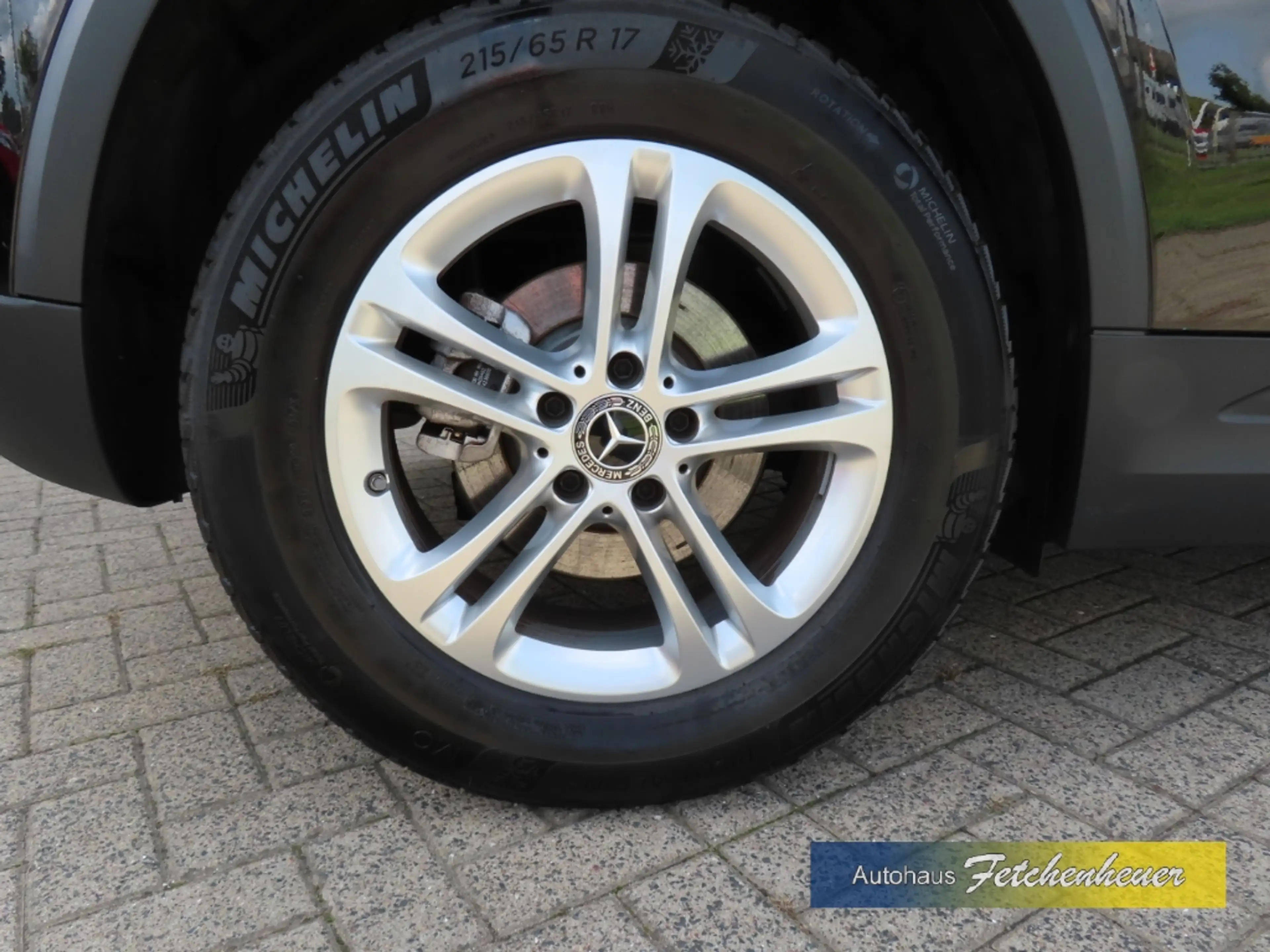 Mercedes-Benz GLA 180 Aut.  NAVI-MBUX+LED+RFK+SHZ+TEMP+AAC+ALU — photo 6
