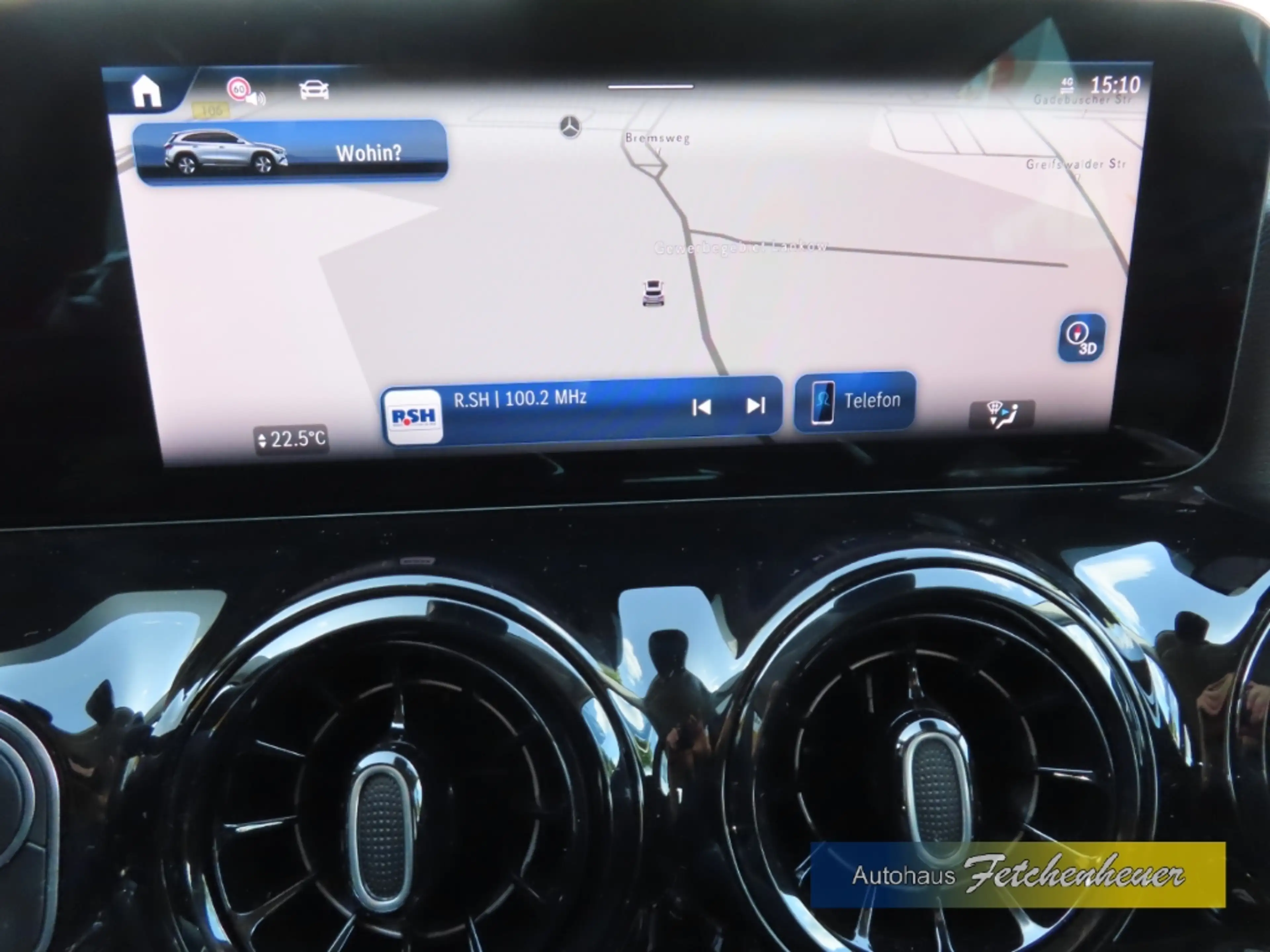 Mercedes-Benz GLA 180 Aut.  NAVI-MBUX+LED+RFK+SHZ+TEMP+AAC+ALU — photo 12
