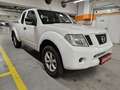 Nissan Navara King Cab  XE 2,5 dCi 4x4 Weiß - thumbnail 2