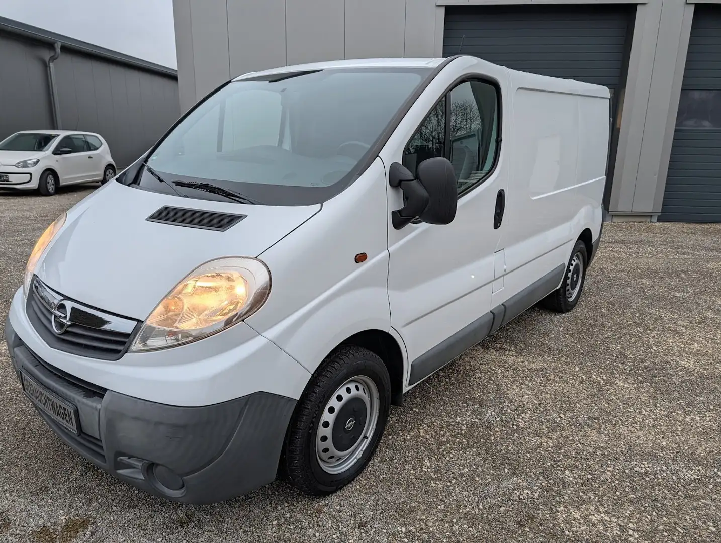 Opel Vivaro Kasten L1H1 2,7t Weiß - 1