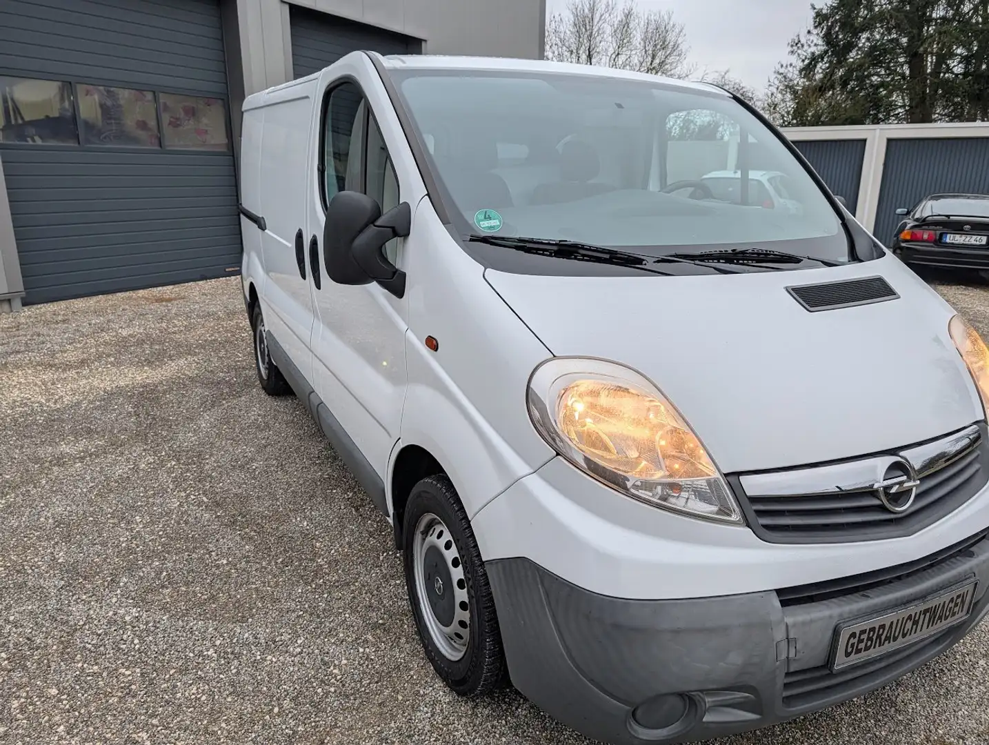 Opel Vivaro Kasten L1H1 2,7t Weiß - 2