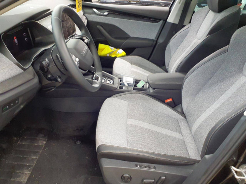 Skoda Octavia Combi 2.0 TDI DSG Tour AHK+ACC+PANO+360 — photo 4