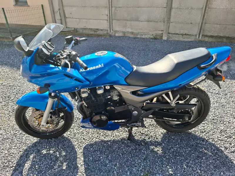 Kawasaki ZR - 7 - foto 6