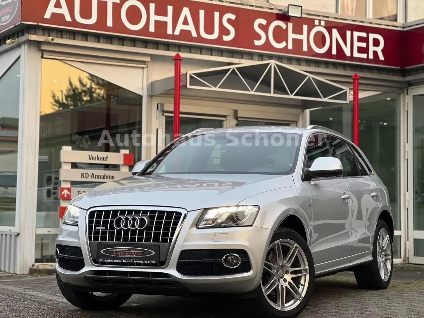 Audi Q5 2.0 TFSI quattro S-line Sportpaket Plus*AHK* Silber - 1