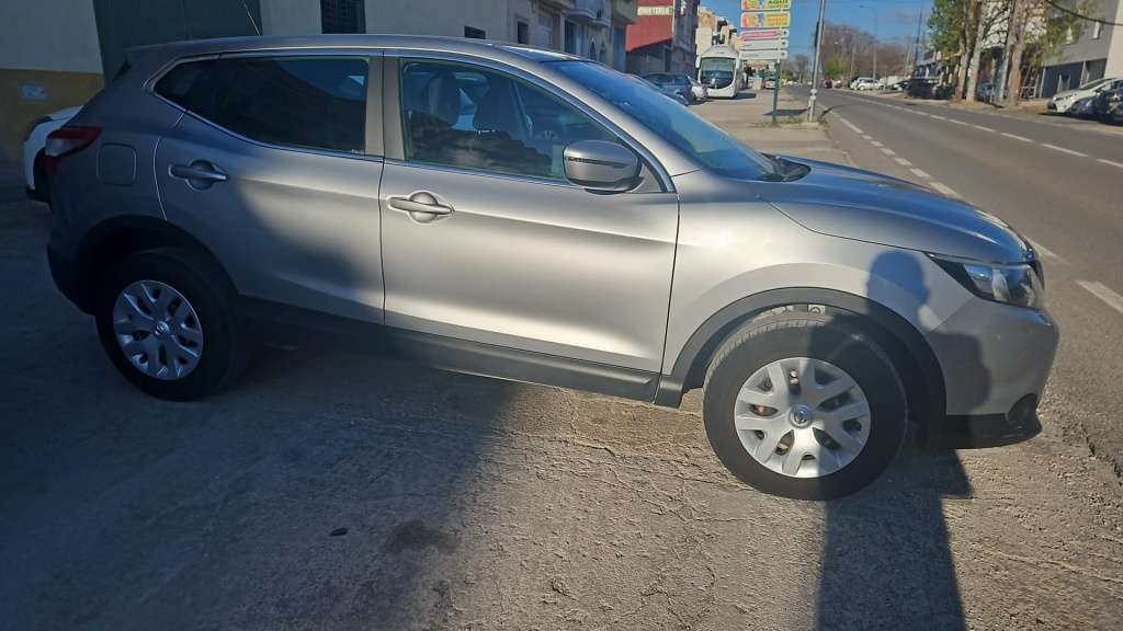 Nissan Qashqai 1.6dCi Acenta 4x4-i - foto 1