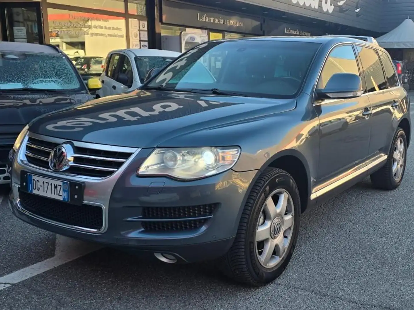 Volkswagen Touareg 3.0 V6 tdi Exclusive tiptronic 1PROPR-TAGLIANDI VW Gris - 2