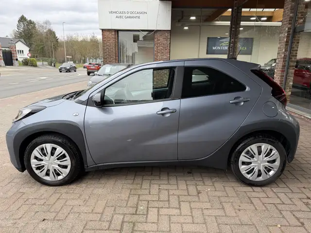 Toyota Aygo X X PLAY AUTOMATIQUE**GSM 0475323828**8 ANS GARANTIE