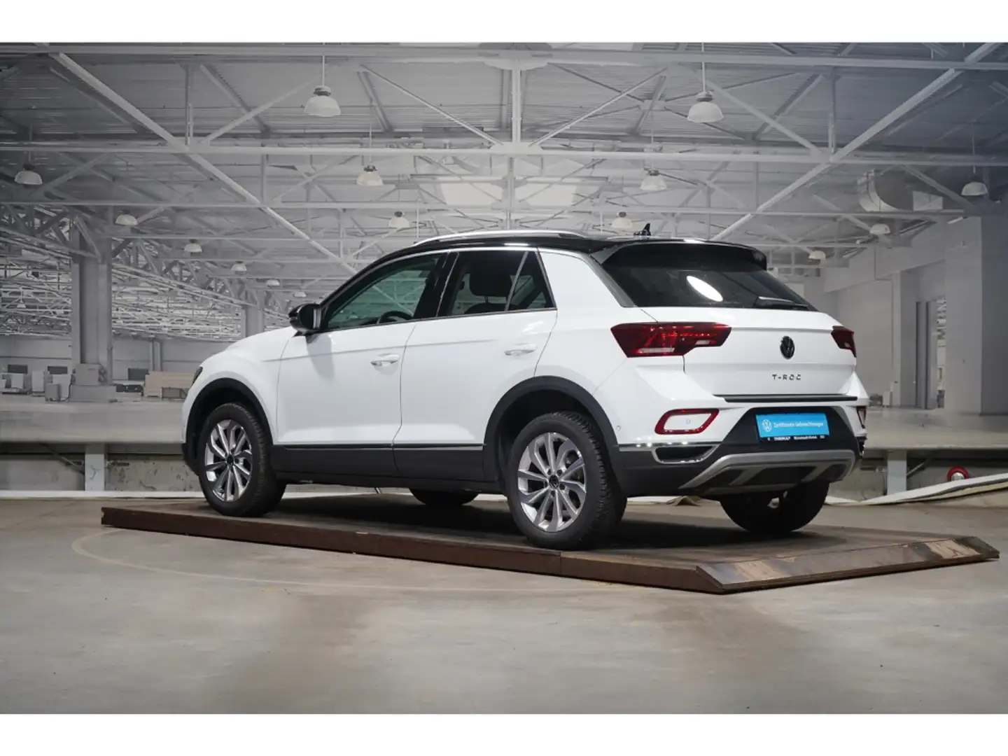 Volkswagen T-Roc Style 1.5 TSI DSG AHK NAVI LED ACC Weiß - 2