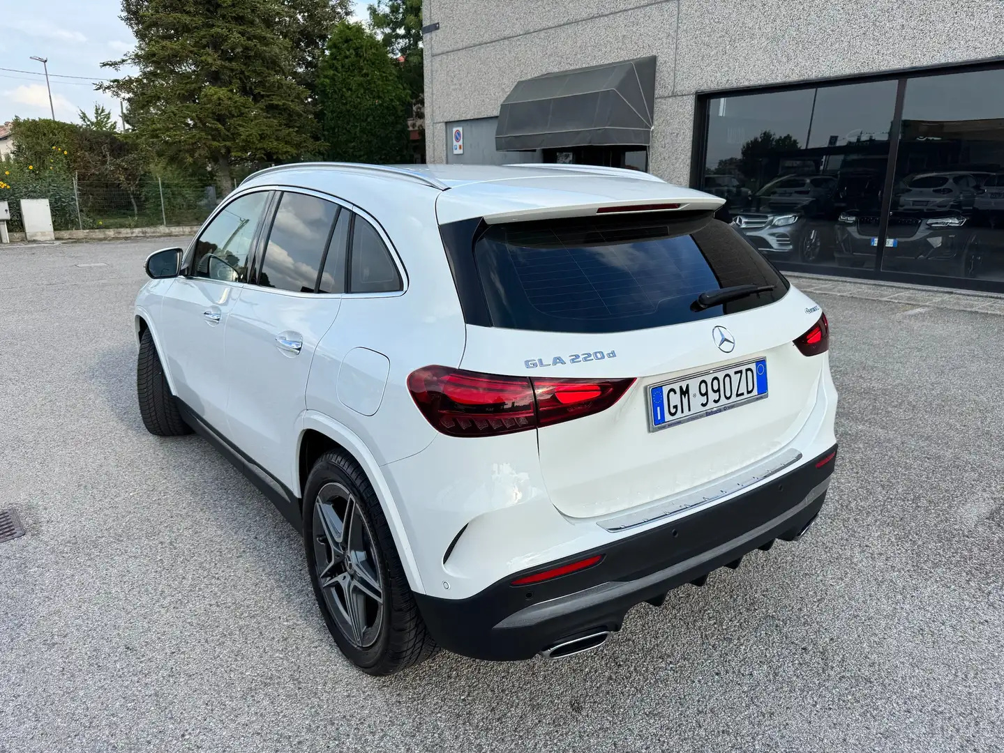 Mercedes-Benz GLA 220 d AMG Line Premium 4matic auto FULL OPTIONAL Bianco - 2
