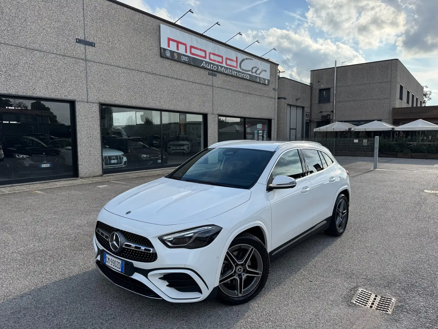Mercedes-Benz GLA 220 d AMG Line Premium 4matic auto FULL OPTIONAL Bianco - 1