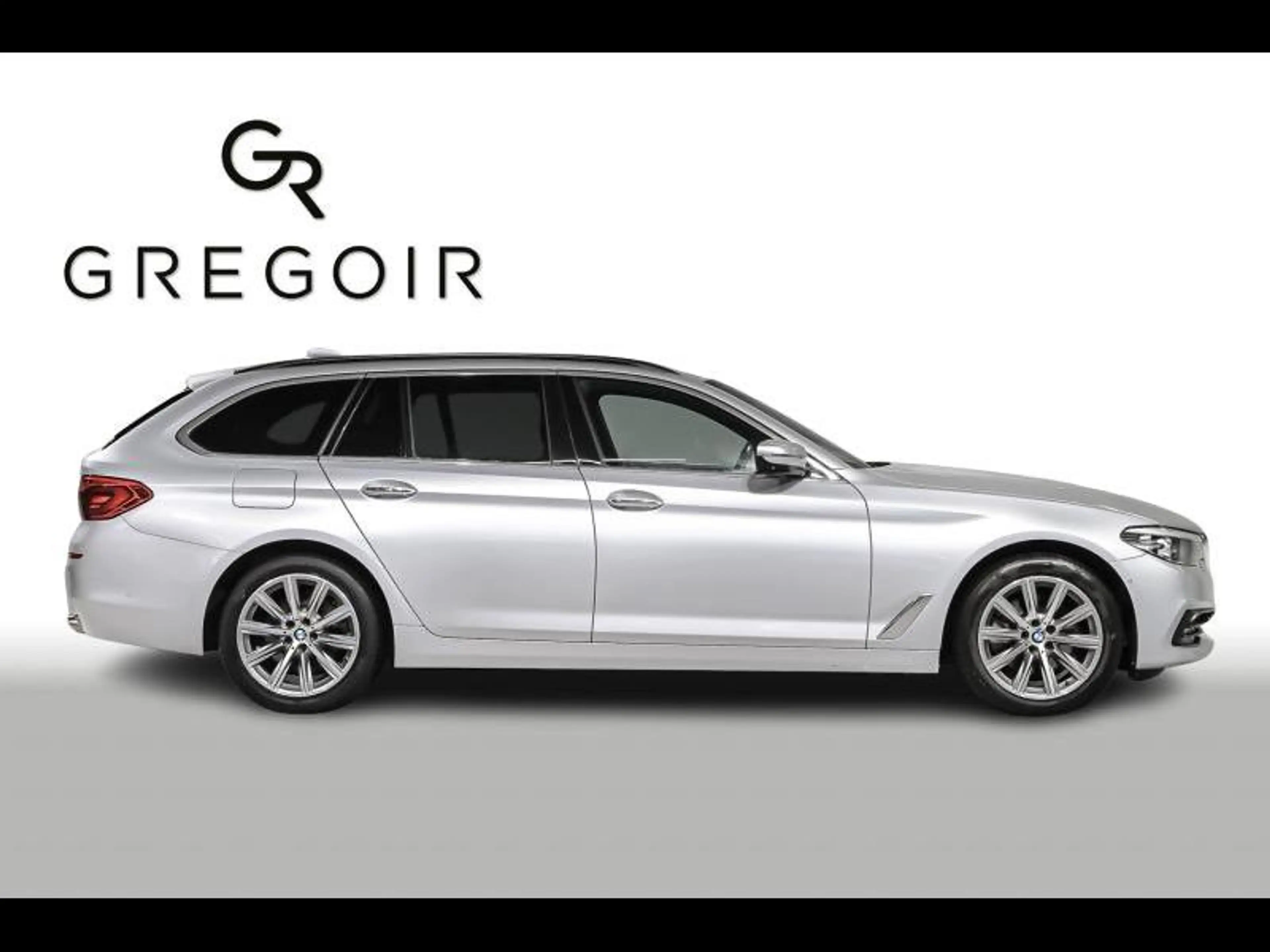 BMW 520 i Touring - SPORTLINE|360CAM|HUD|TH| — photo 3