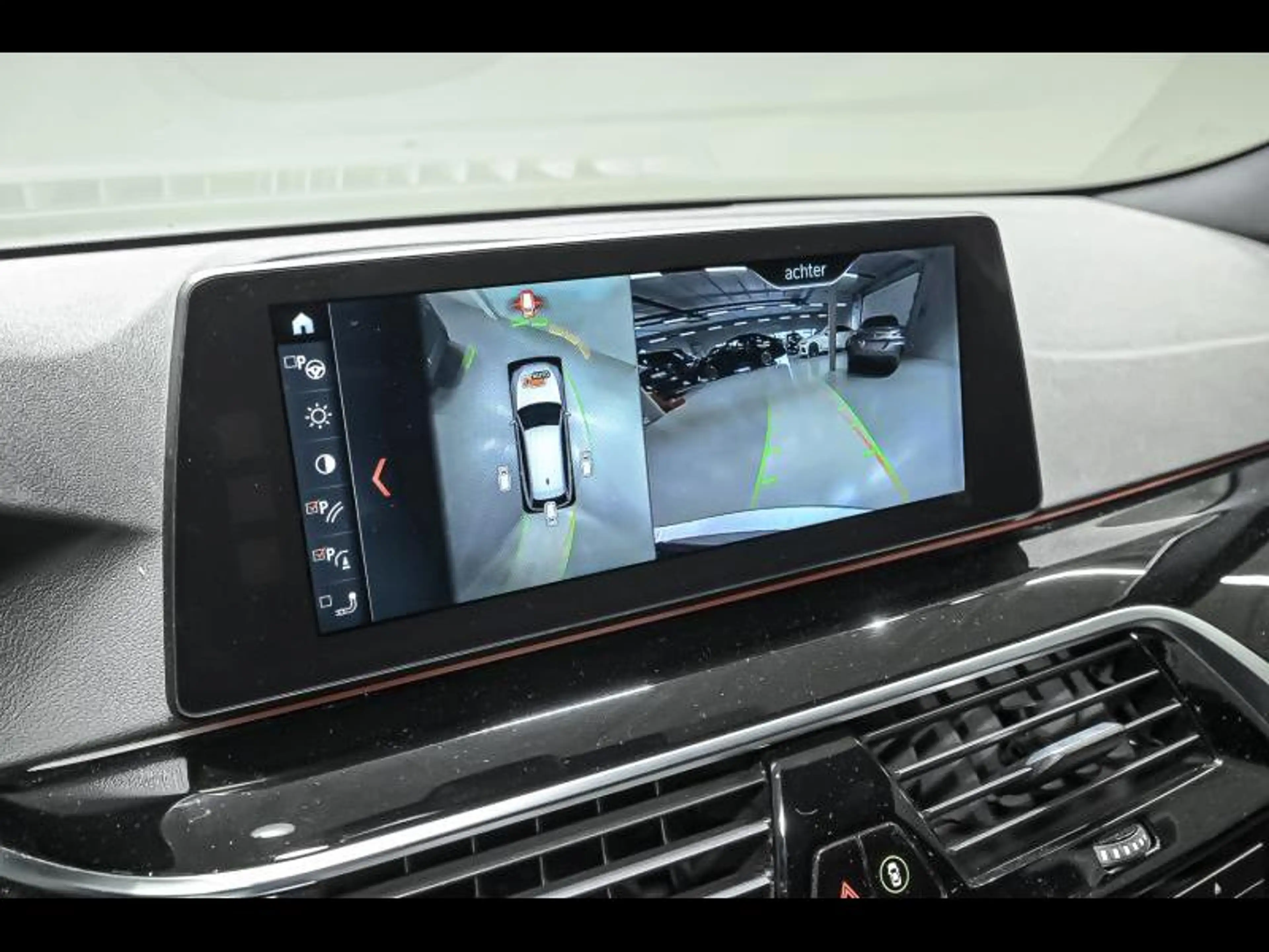 BMW 520 i Touring - SPORTLINE|360CAM|HUD|TH| — photo 14