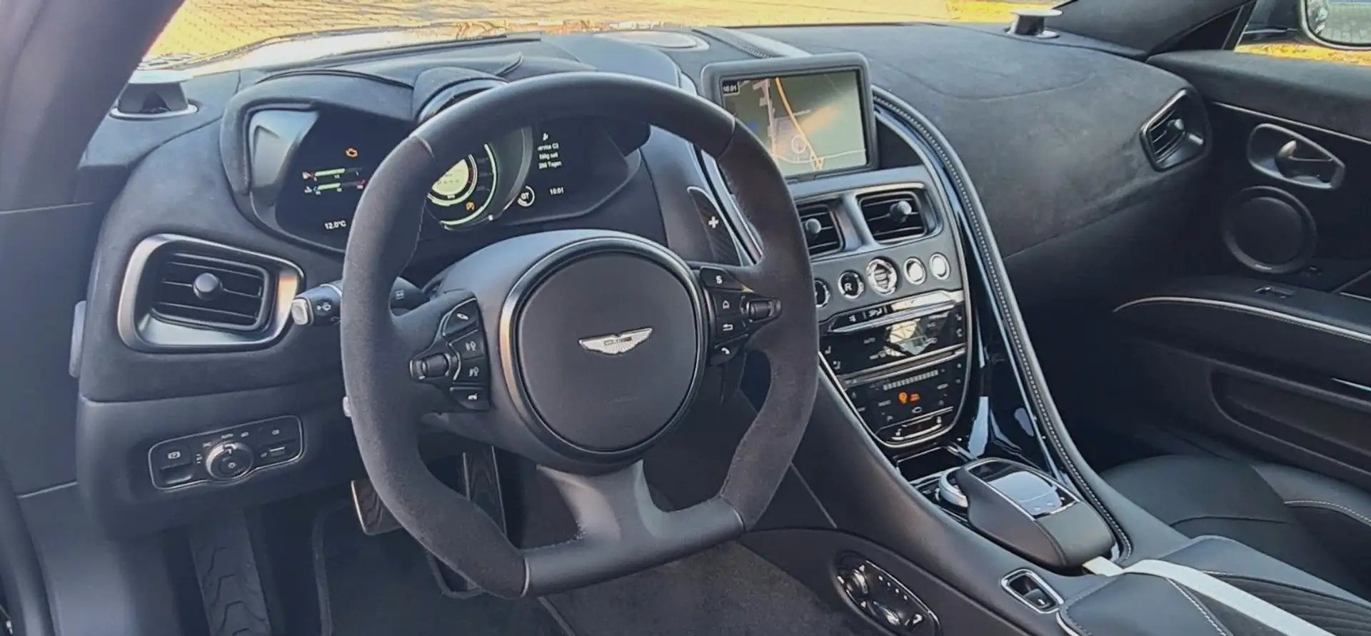 Aston Martin DBS 5.2 V12 770 Ultimate/ SAMMLERSTÜCK! Noir - 2