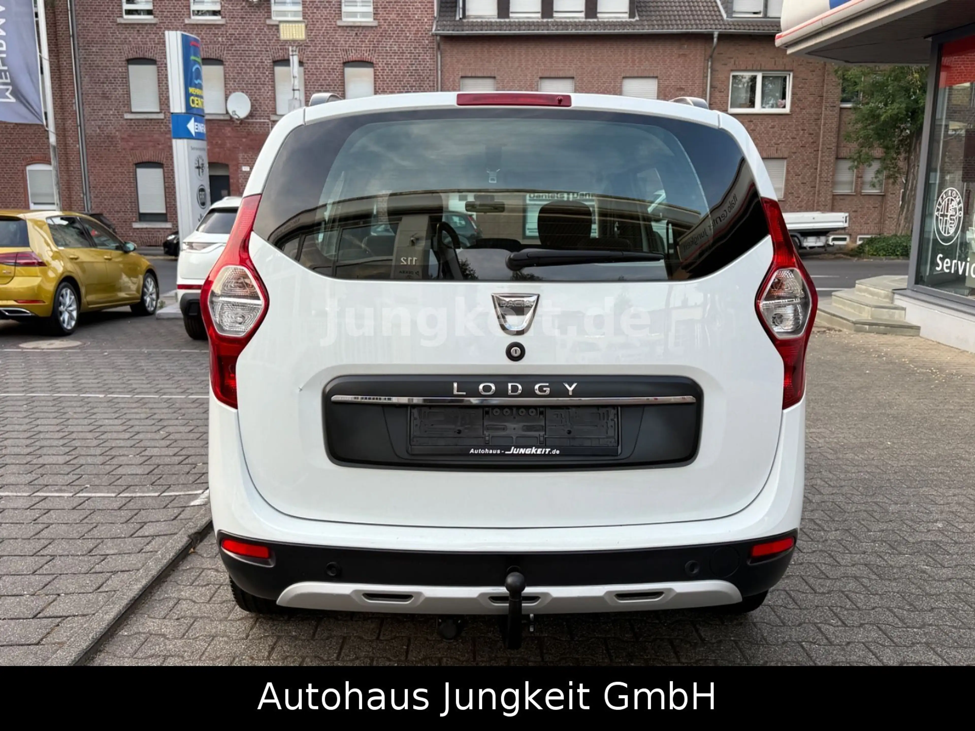Dacia Lodgy Stepway * 7 Sitzer*R-Kamera*Navigation*AHK — photo 6