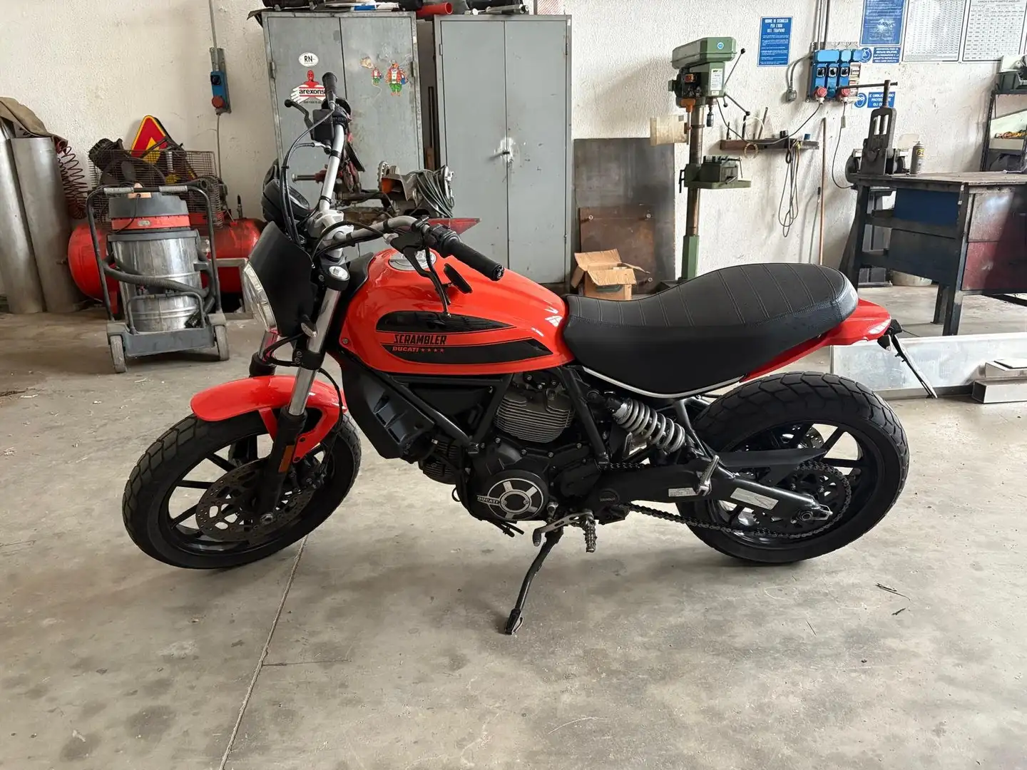 Ducati Scrambler SIXTY TWO Portocaliu - 2