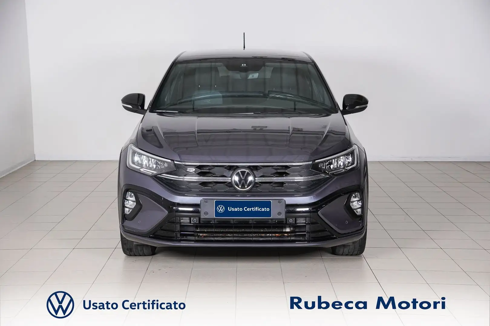 Volkswagen Taigo 1.0 TSI R-Line 110CV Gris - 2