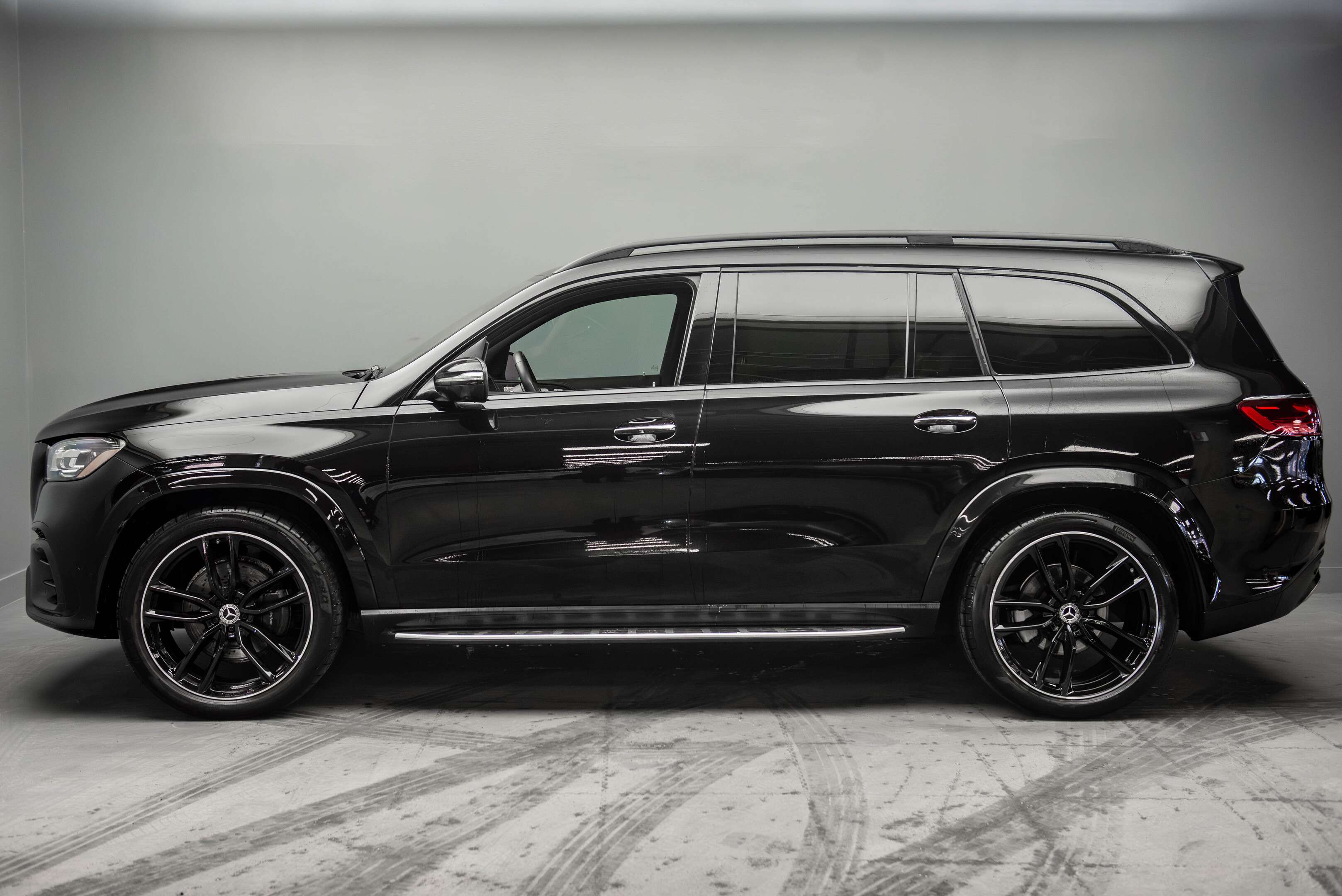 2025 Mercedes-Benz GLS