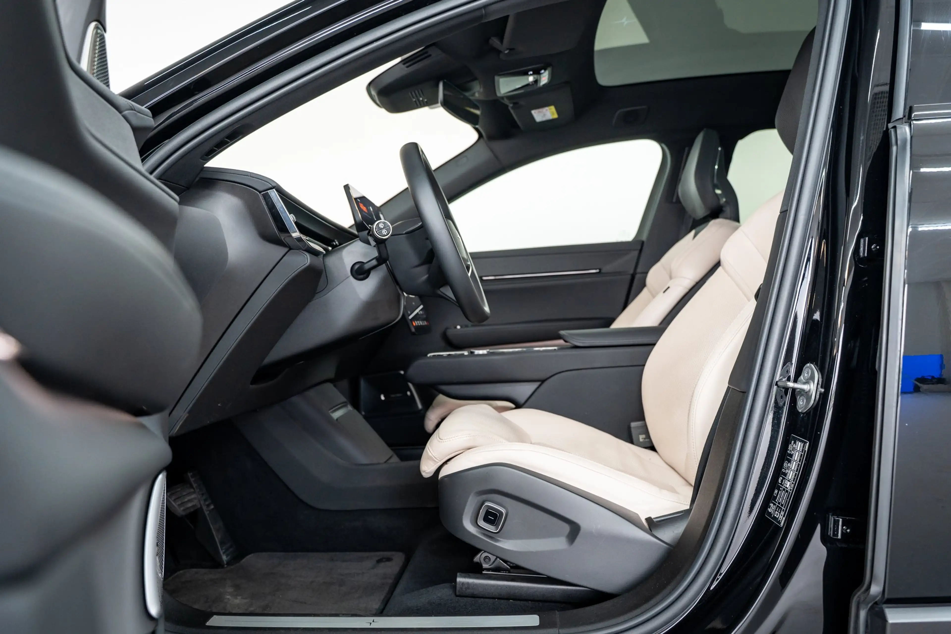 Polestar 3 489PK Long range Dual motor Pilot Plus 111 kWh | L — photo 4