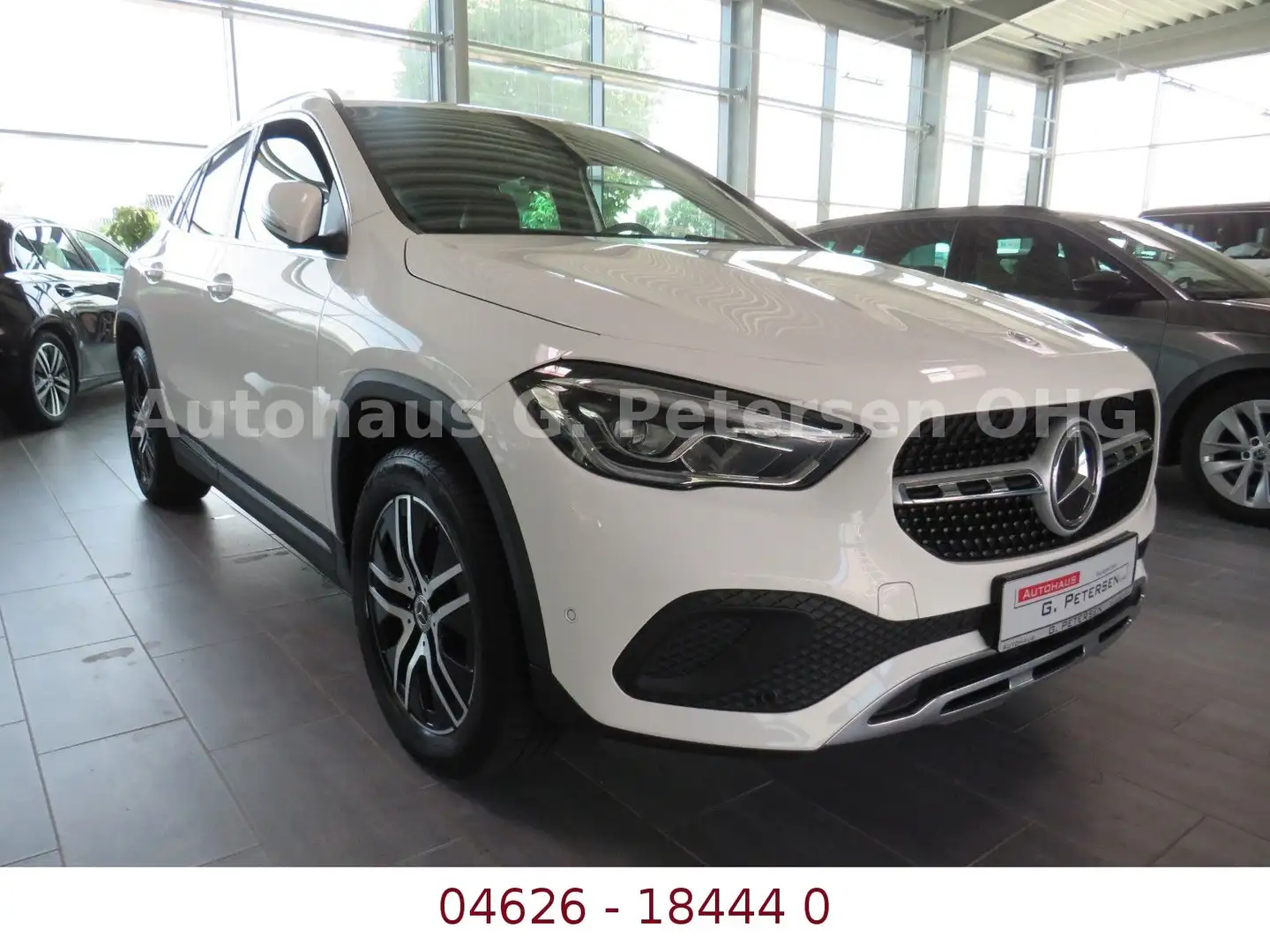 Mercedes-Benz GLA 200 d*8G DCT*LED*AHK*SHZ*Klimaauto*Distronic Blanc - 1