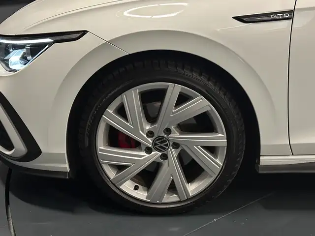 Volkswagen Golf view 9