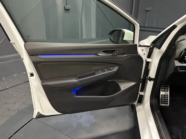 Volkswagen Golf view 14