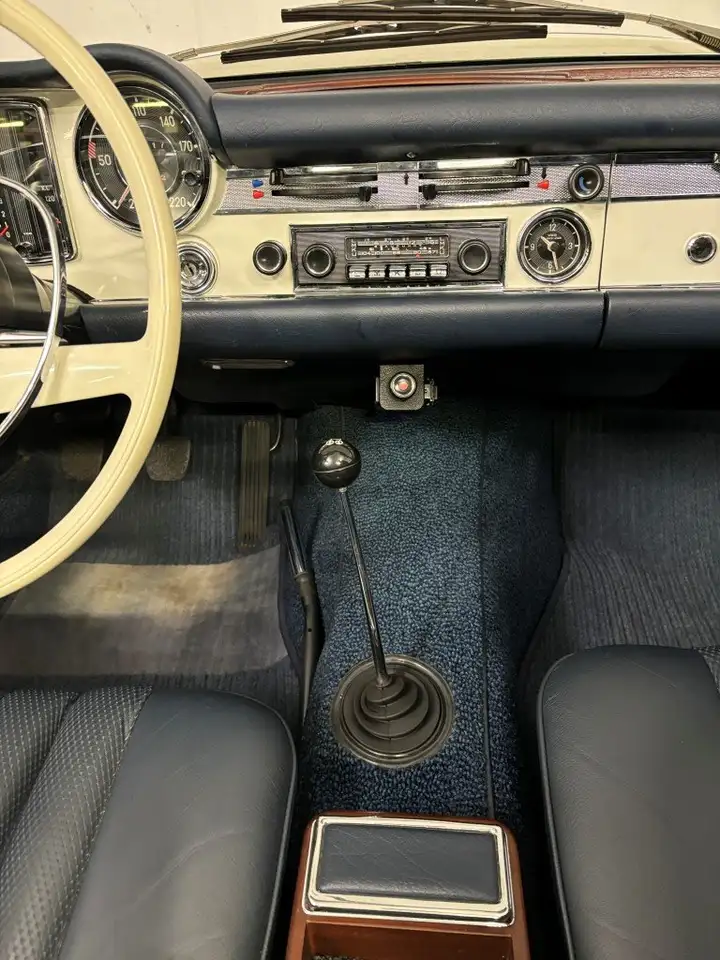 Mercedes-Benz 280 SL, foto 10