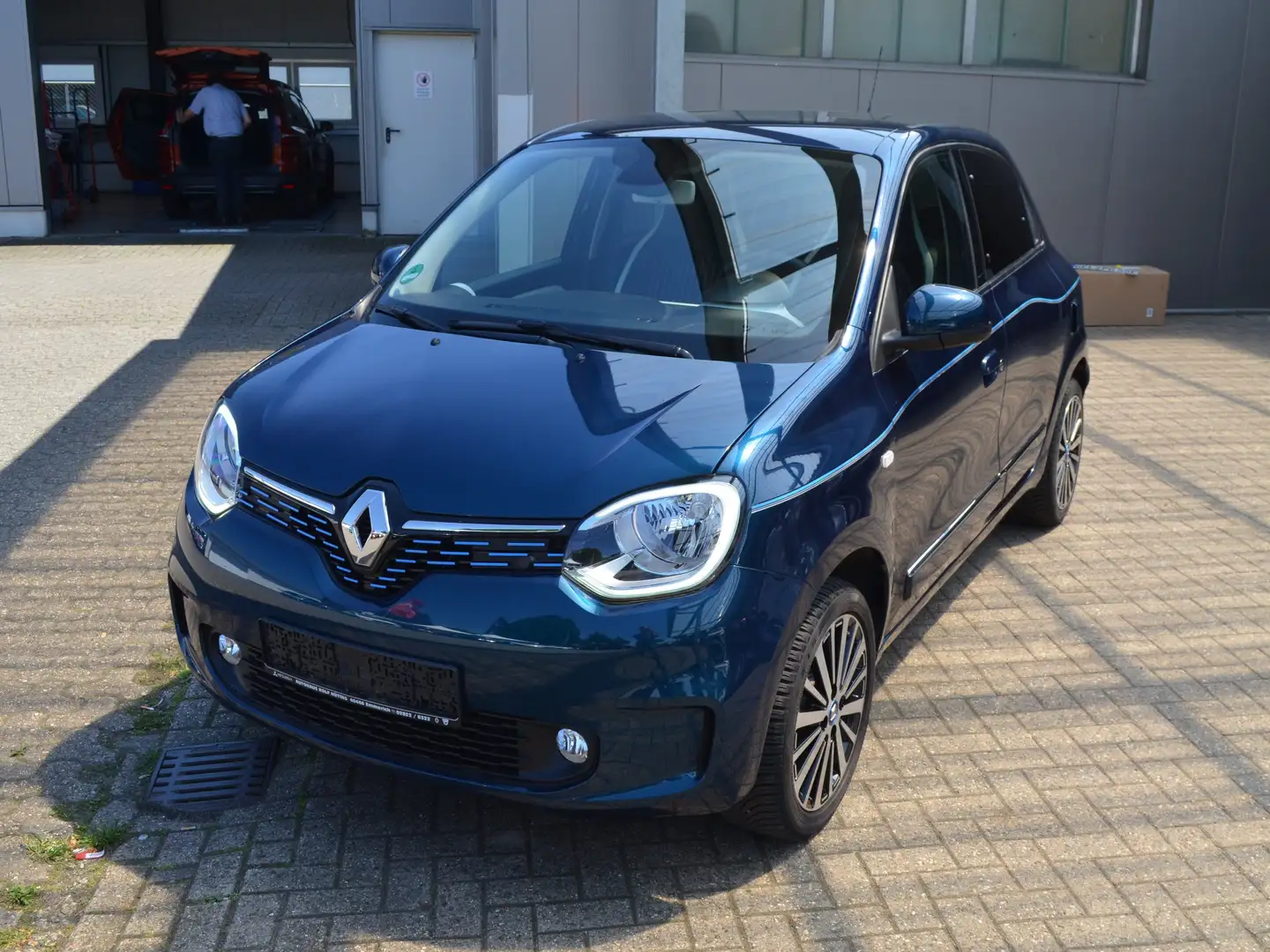 Renault Twingo Intens Electric Grün - 1