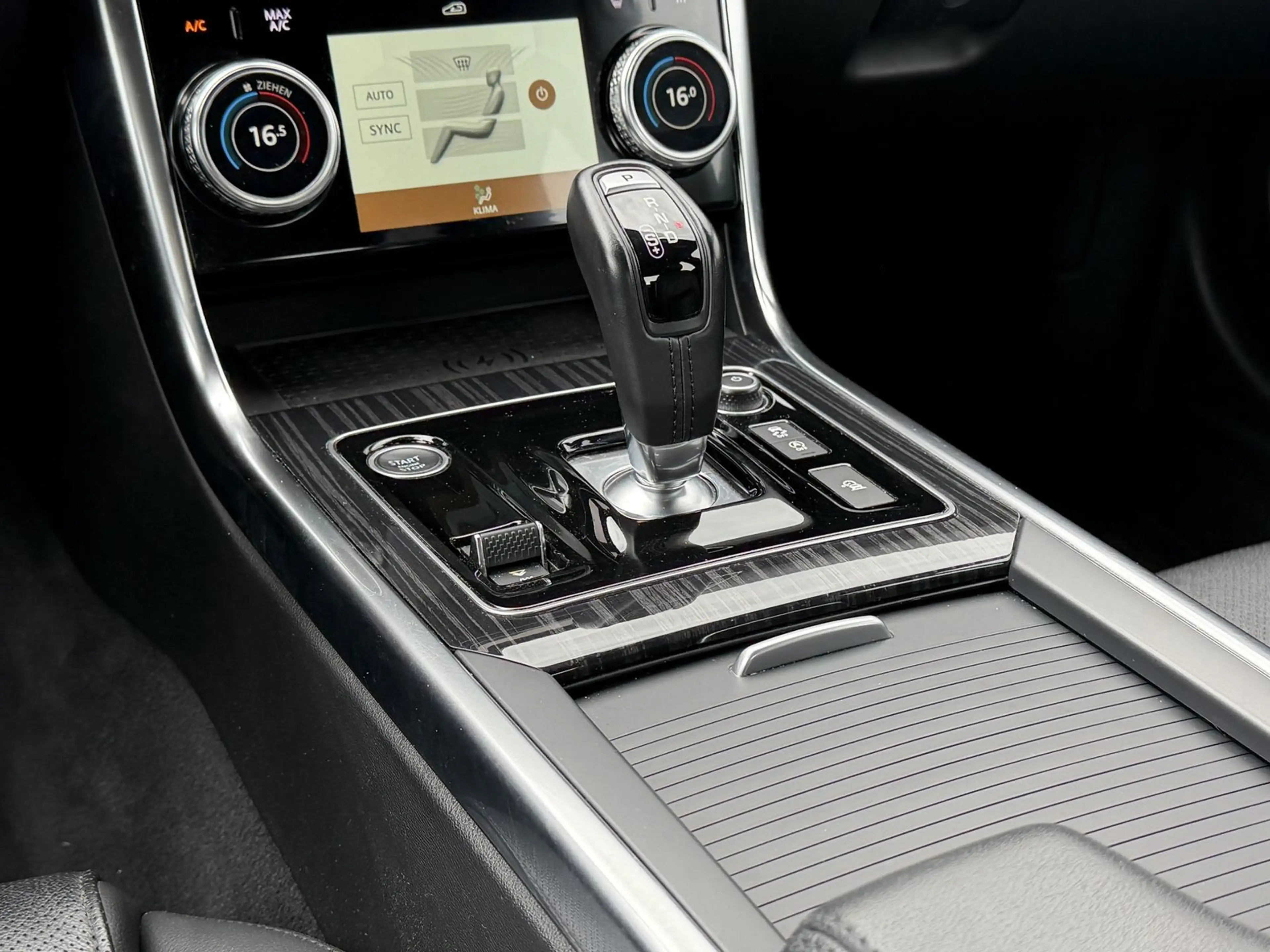 Jaguar XE S Premium|ACC|360° Kamera|Pivi Pro|AHK|Leder| — photo 10