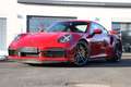 Porsche 992 Turbo S +SPORT-ABGAS+NACHTSICHT+LIFT+KAMERA+ Rot - thumbnail 2