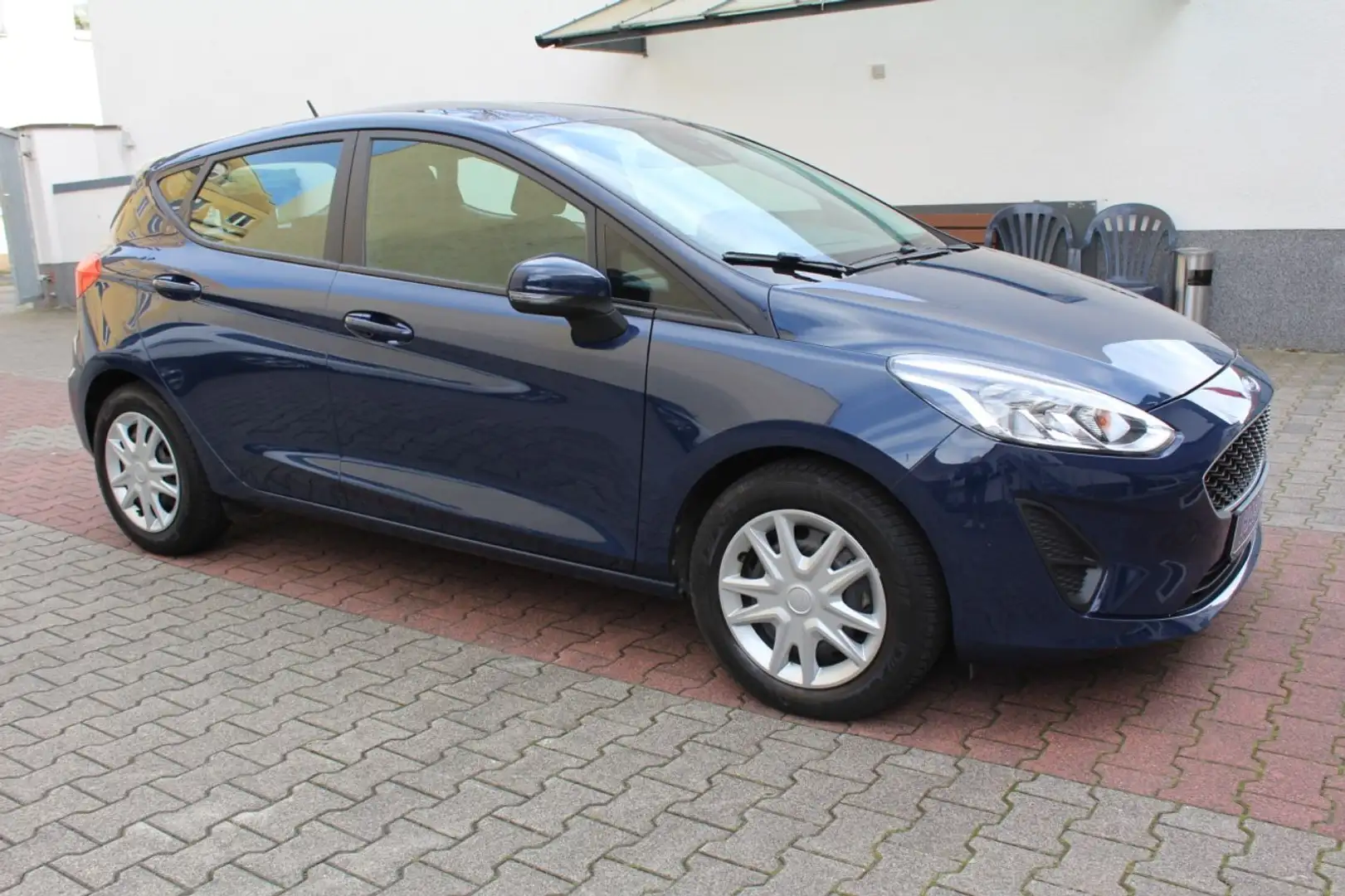 Ford Fiesta Trend ( Navi / SHZ / Spurhalte. ) Bleu - 2