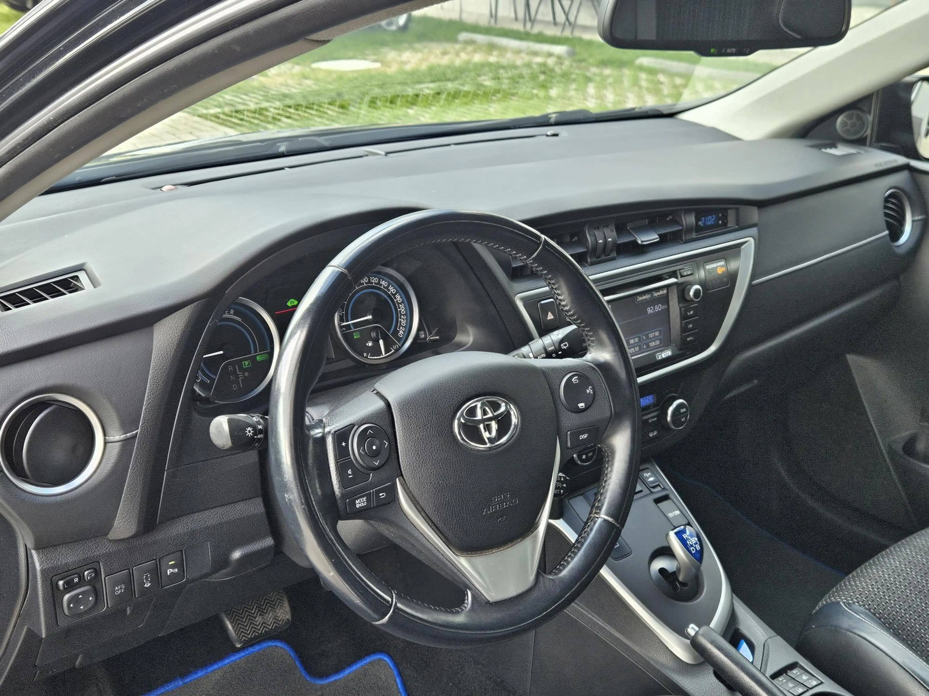 Toyota Auris Touring Sports 1.8 Hybrid Executive 1e eig Navi Ca — photo 8