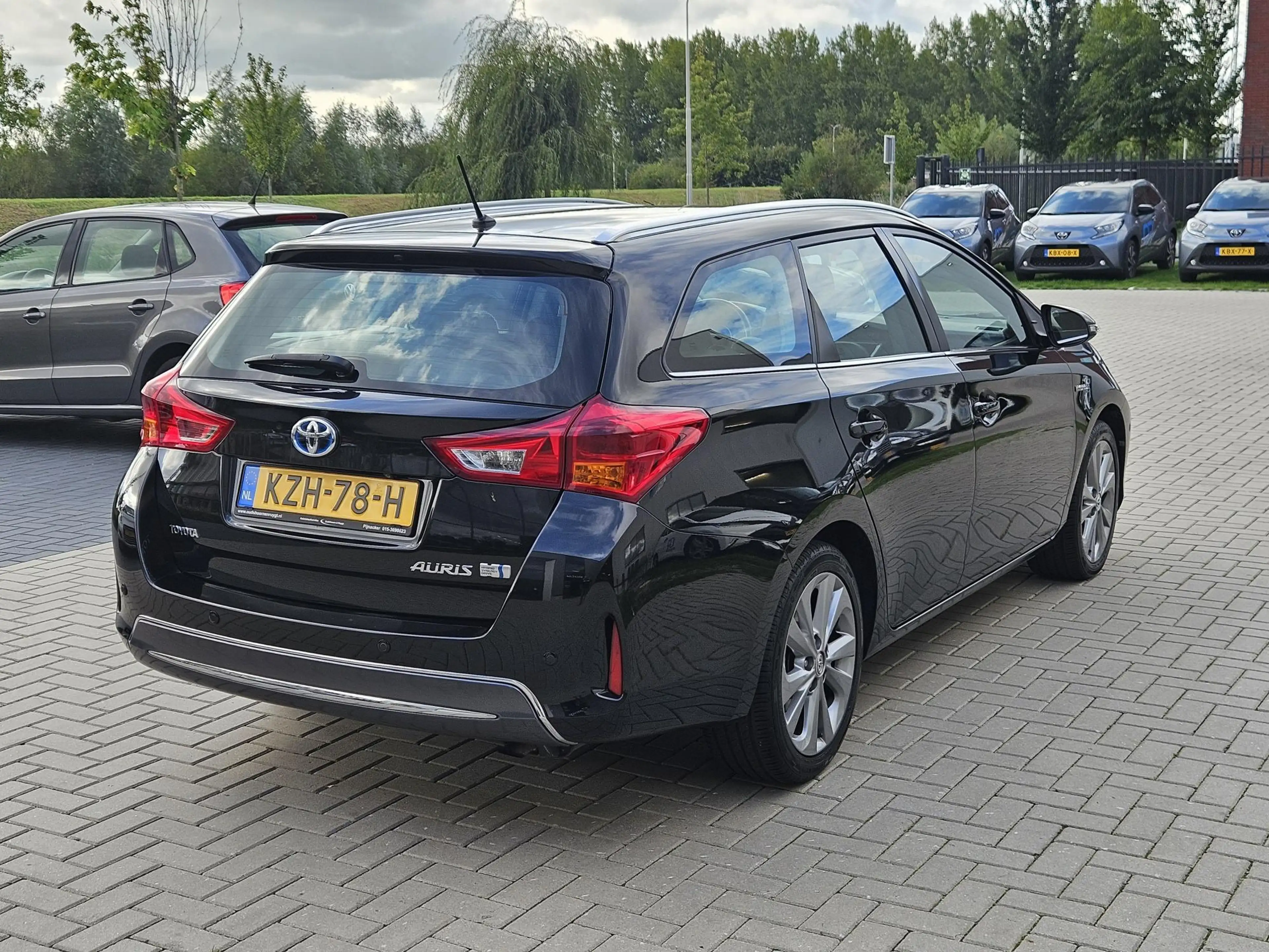 Toyota Auris Touring Sports 1.8 Hybrid Executive 1e eig Navi Ca — photo 7