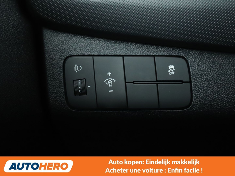 Hyundai i10 1.0 Trend — photo 10