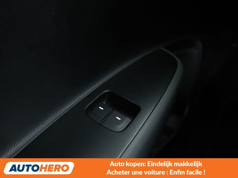 Hyundai i10 1.0 Trend — photo 9