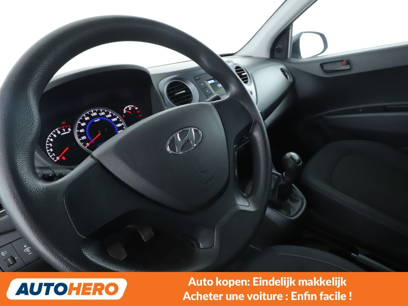Hyundai i10 1.0 Trend — photo 12