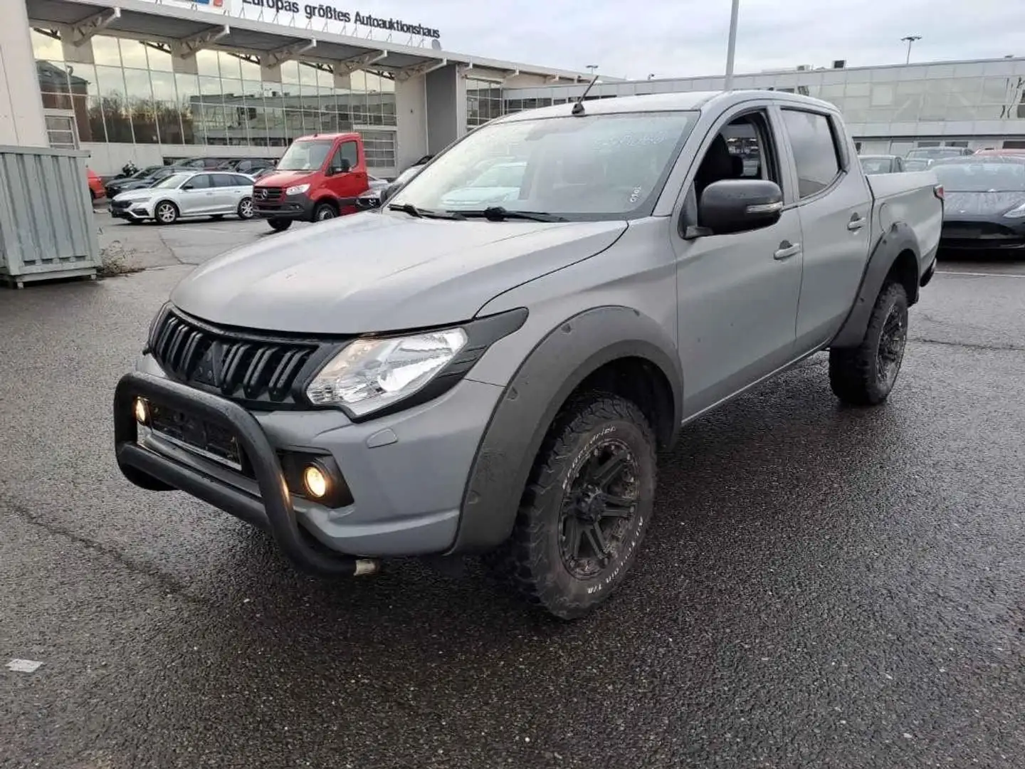 Mitsubishi L200 2.4 DI-D/154CV Double Cab Intense Grigio - 1