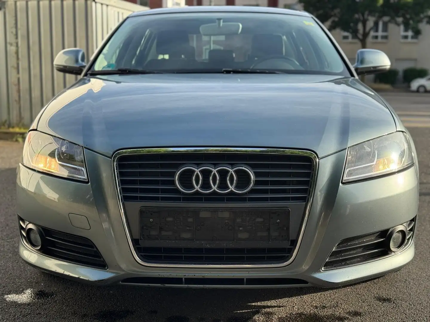 Audi A3 1.6 TDI Ambition *TÜV NEU* Sitzhzg. * Klima * PDC Grau - 1
