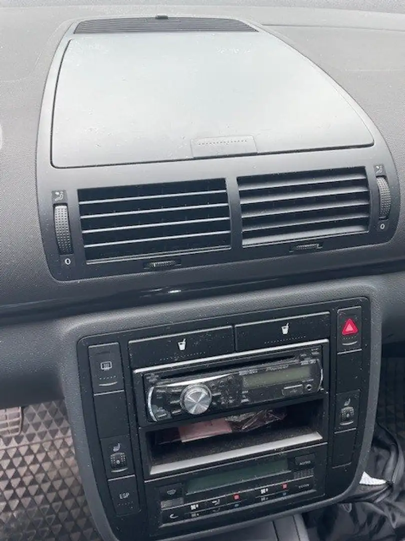 Volkswagen Sharan 1.9 TDi Argent - 2